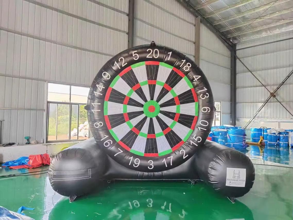 Hüpfburg Hamburg aufblasbares Fußball Dartspiel - hansehüpfer.de